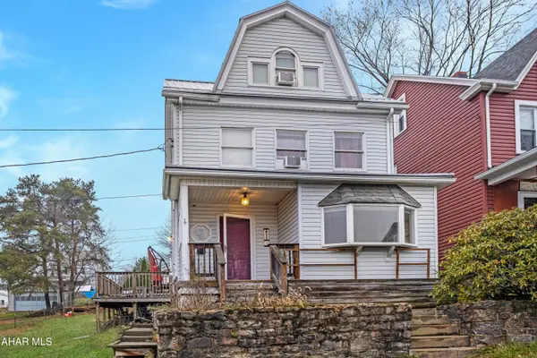 411 N 10th Avenue, Altoona, PA 16601