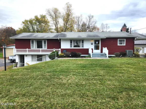 736 Quaker Valley Road, New Paris, PA 15554