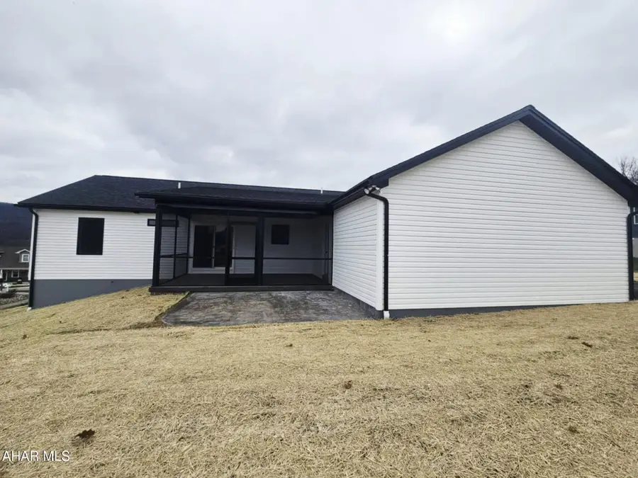 331 Vista View Lane, East Freedom, PA 16637 - Image #2