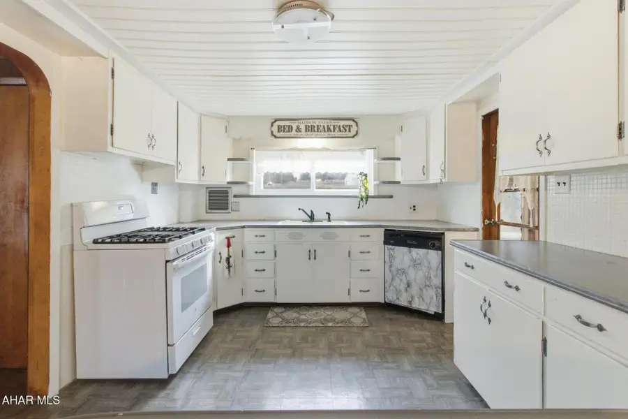 13 Clearfield Street, Wallaceton, PA 16876 - Image #3