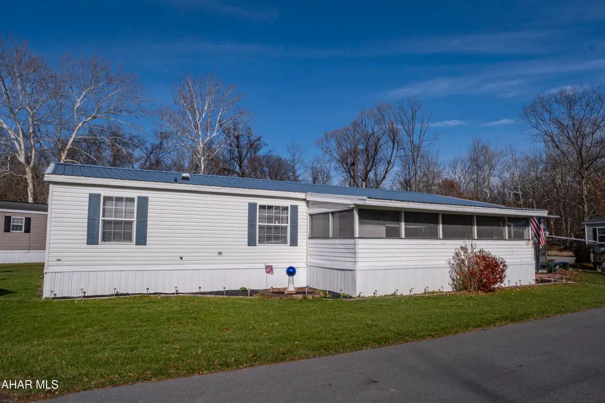 305 Brown Swiss Circle, Duncansville, PA 16635 - Image #1