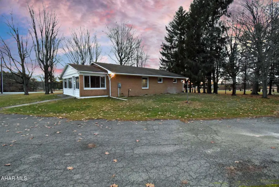 1325 Forest Hills Drive, Salix, PA 15952 - Image #3