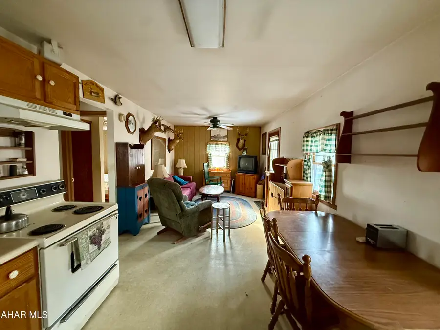 140 Dogwood Lane, Crystal Spring, PA 15536 - Image #3