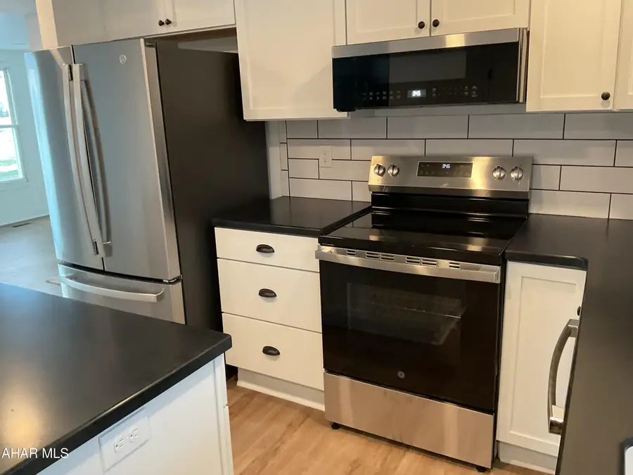 556 Johnstown Road, East Freedom, PA 16637 - Image #2