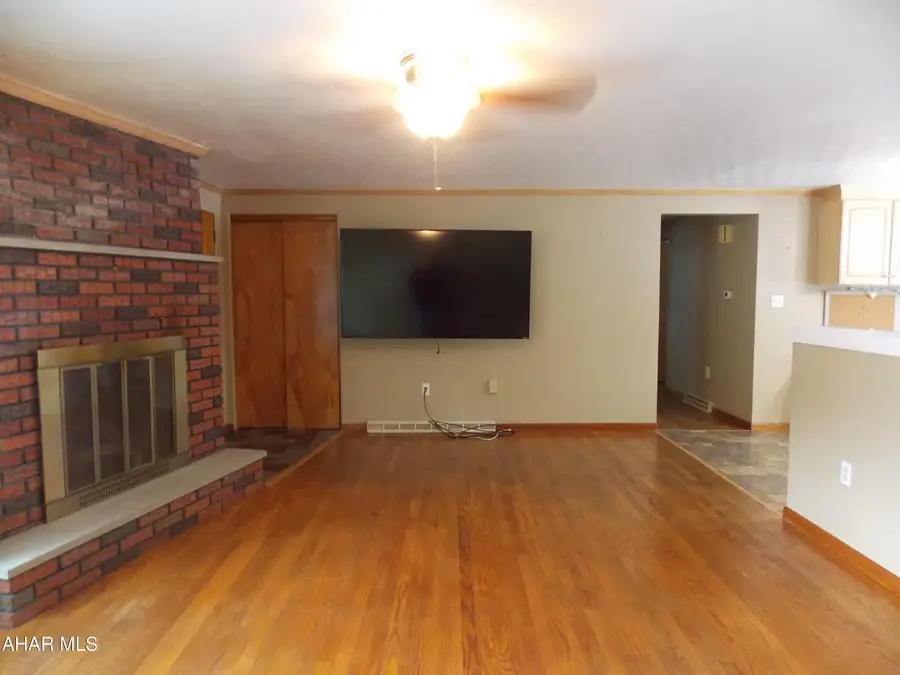 1933 Bellmeade Drive, Altoona, PA 16602 - Image #2