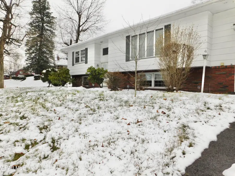 300 Wordsworth Avenue, Altoona, PA 16602 - Image #3