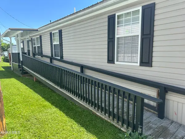 220 Bud Circle, Altoona, PA 16602