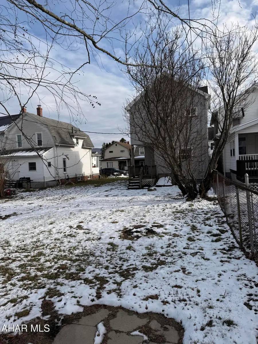 3116 Spruce Avenue, Altoona, PA 16601 - Image #2
