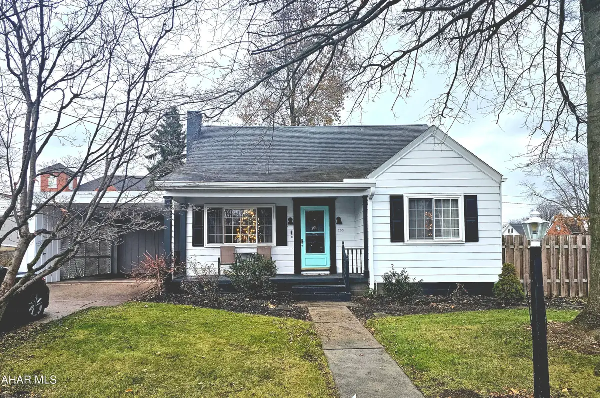 205 E Julian Street, Martinsburg, PA 16662 - Image #1