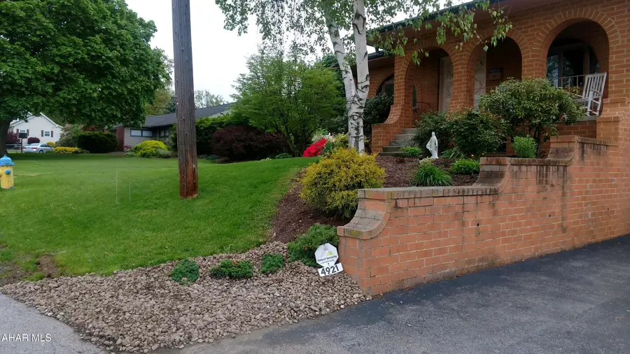 4921 5th Avenue, Altoona, PA 16602 - Image #3