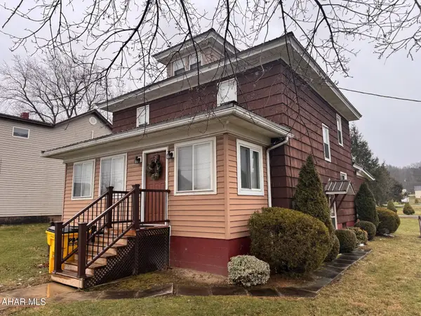 397 Locust Street, Sidman, PA 15955