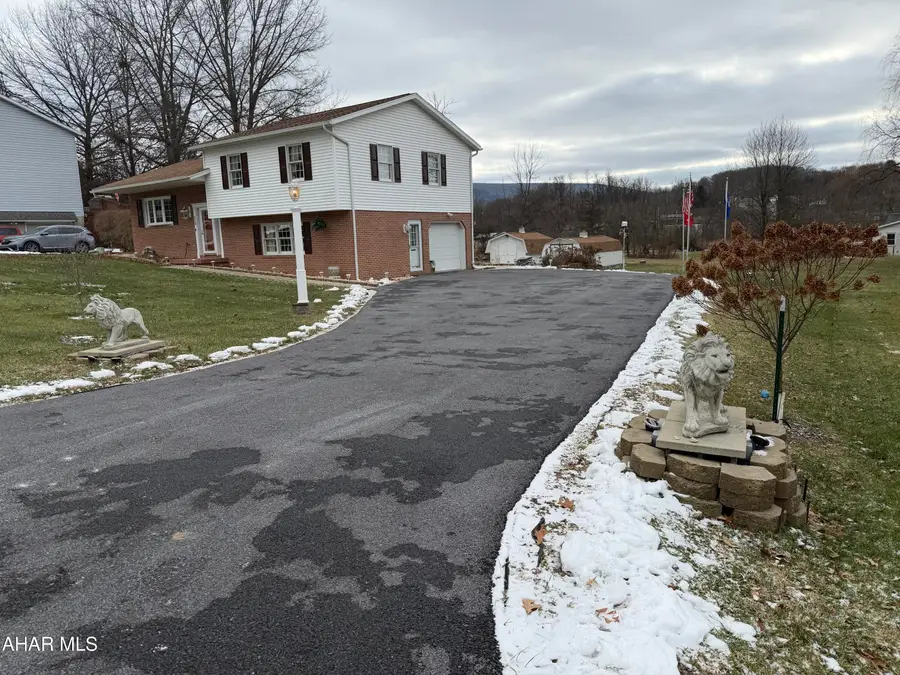 118 Sarah Drive, Altoona, PA 16601 - #3