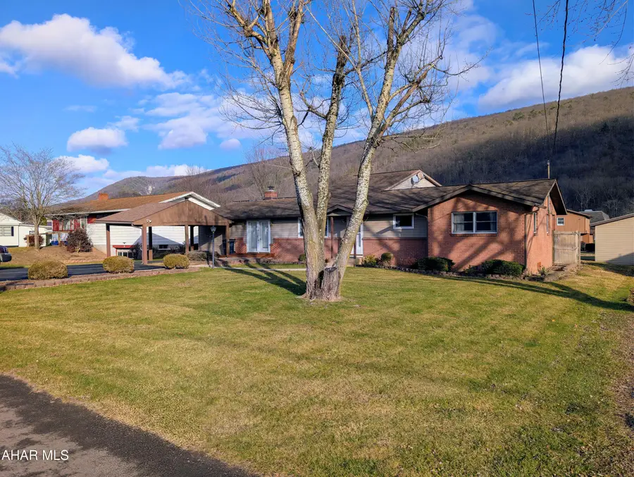 128 Cunningham Drive, Hyndman, PA 15545 - Image #2