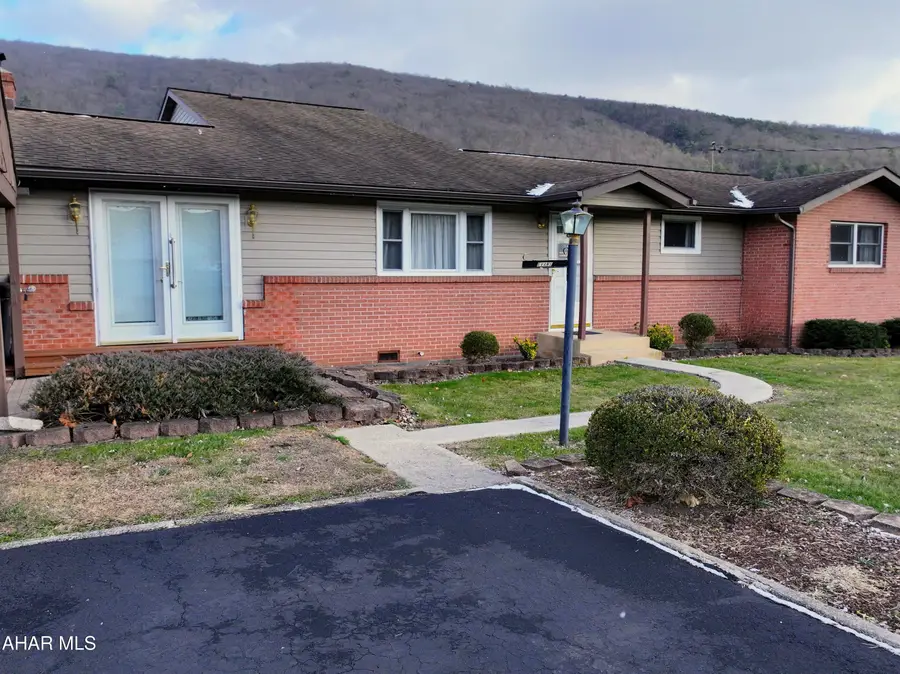 128 Cunningham Drive, Hyndman, PA 15545 - Image #3