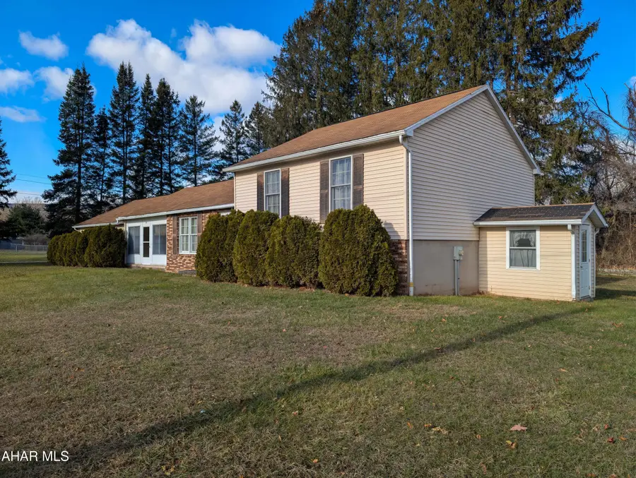 147 Pine Street, Hyndman, PA 15545 - Image #2