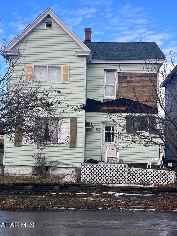 321 N 7th Avenue, Altoona, PA 16601