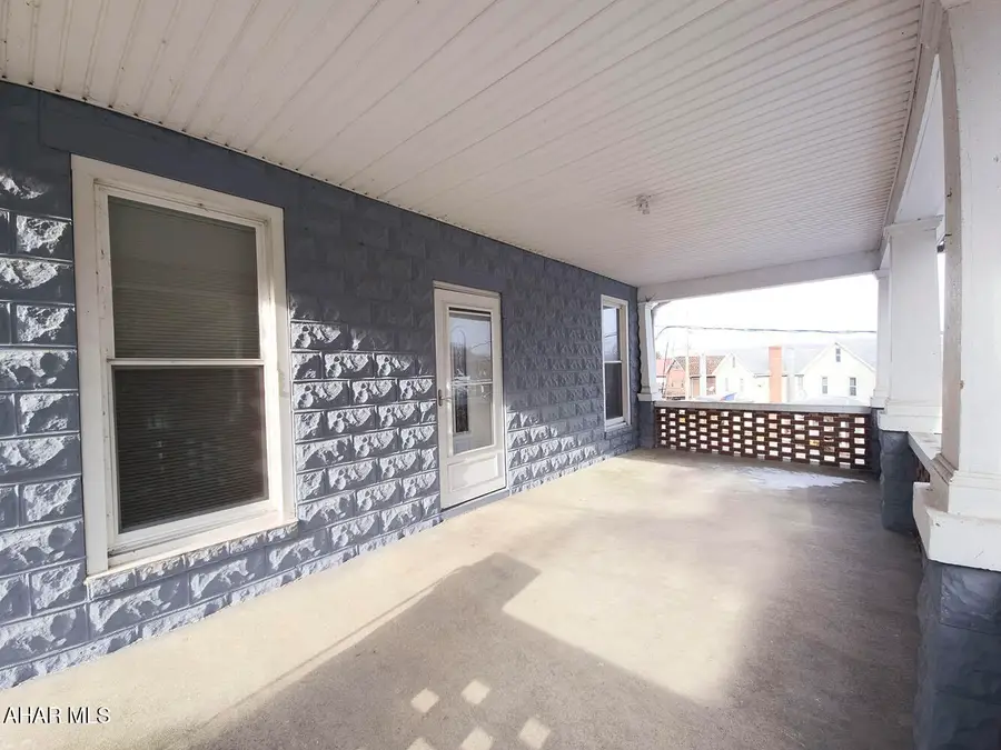 103 E 4th Street, Williamsburg, PA 16693 - Image #2