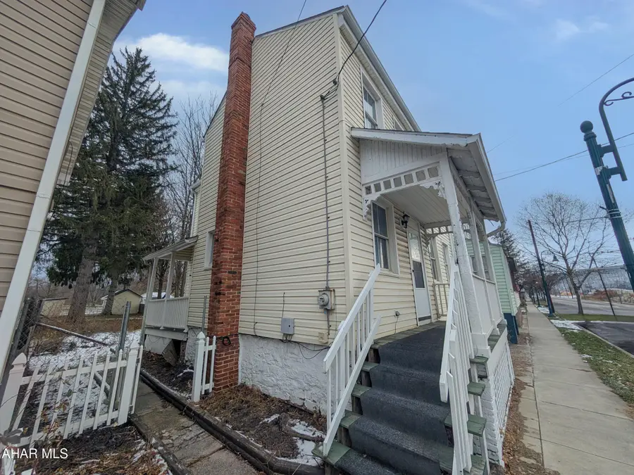 249 Broad Street, Hollidaysburg, PA 16648 - Image #2