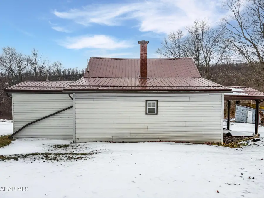 123 Country Lane, Portage, PA 15946 - Image #3