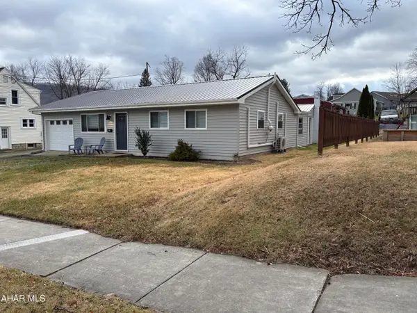 223 W John Street, Bedford, PA 15522