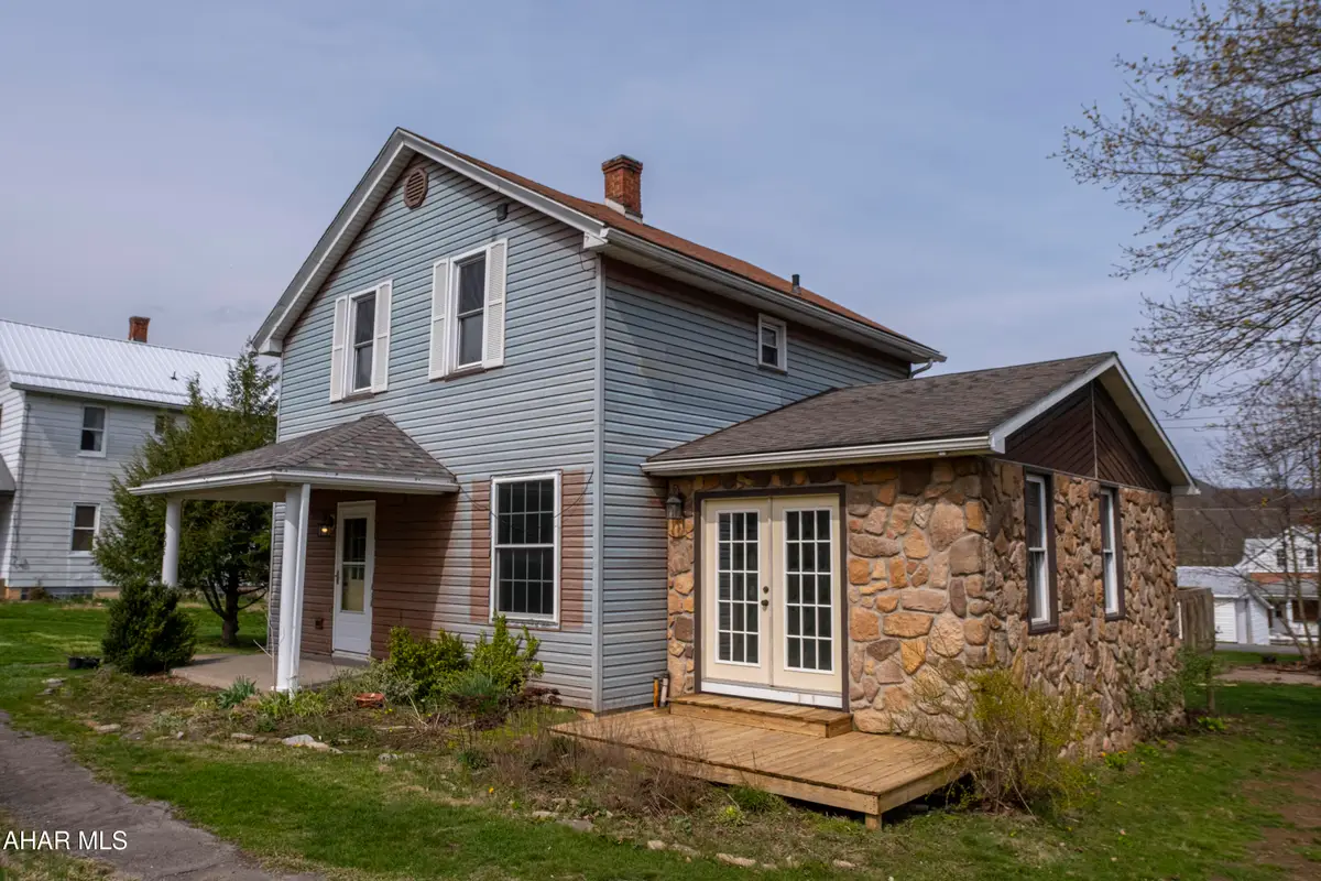 1006 Maple Street, Williamsburg, PA 16693 - Image #1