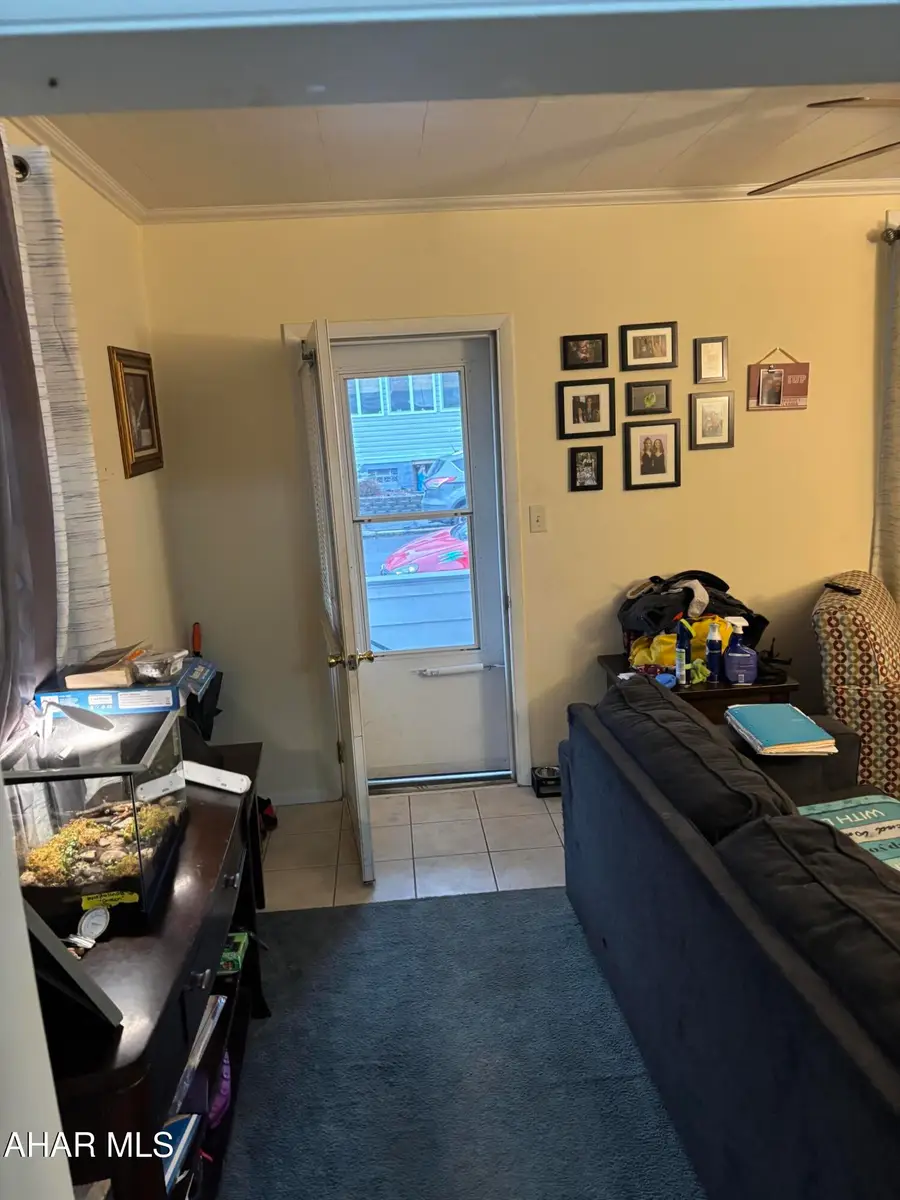 518 Crawford Avenue, Altoona, PA 16602 - Image #3