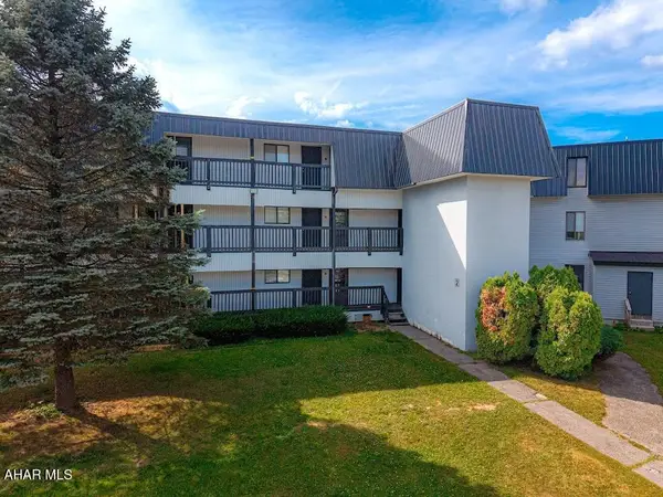 107 E Valley Point Lane, Claysburg, PA 16625