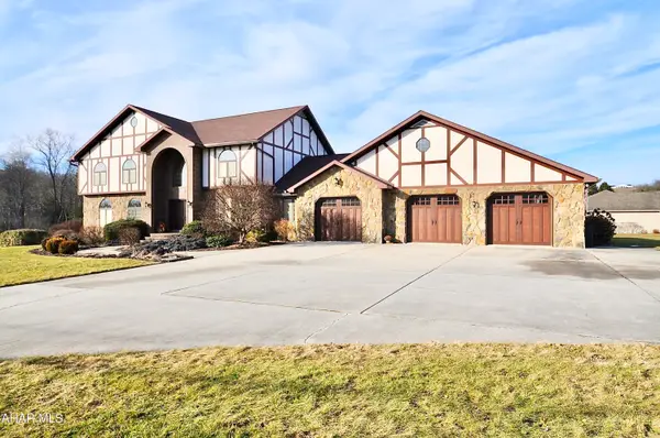 13370 S Eagle Valley Road, Tyrone, PA 16686