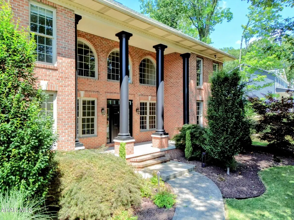 345 Oriole Drive, Hollidaysburg, PA 16648 - Image #1