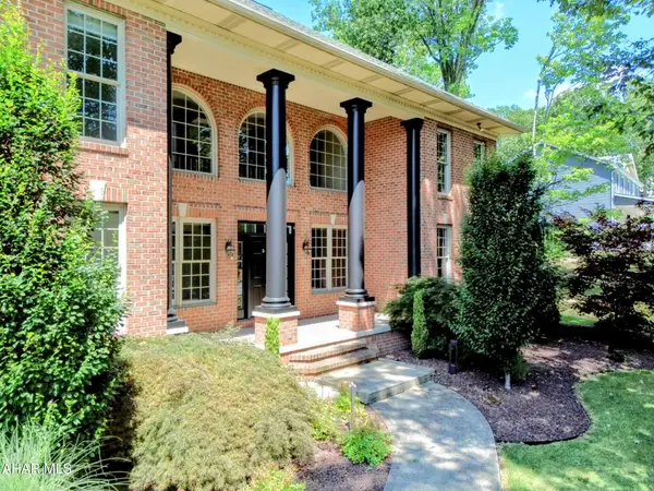 345 Oriole Drive, Hollidaysburg, PA 16648