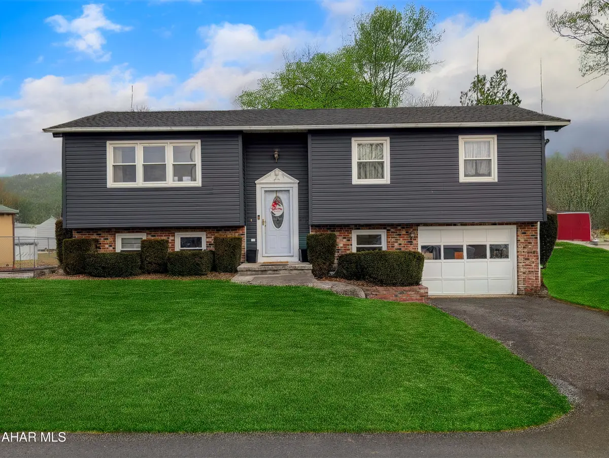 275 Market Street, Hyndman, PA 15545 - Image #1