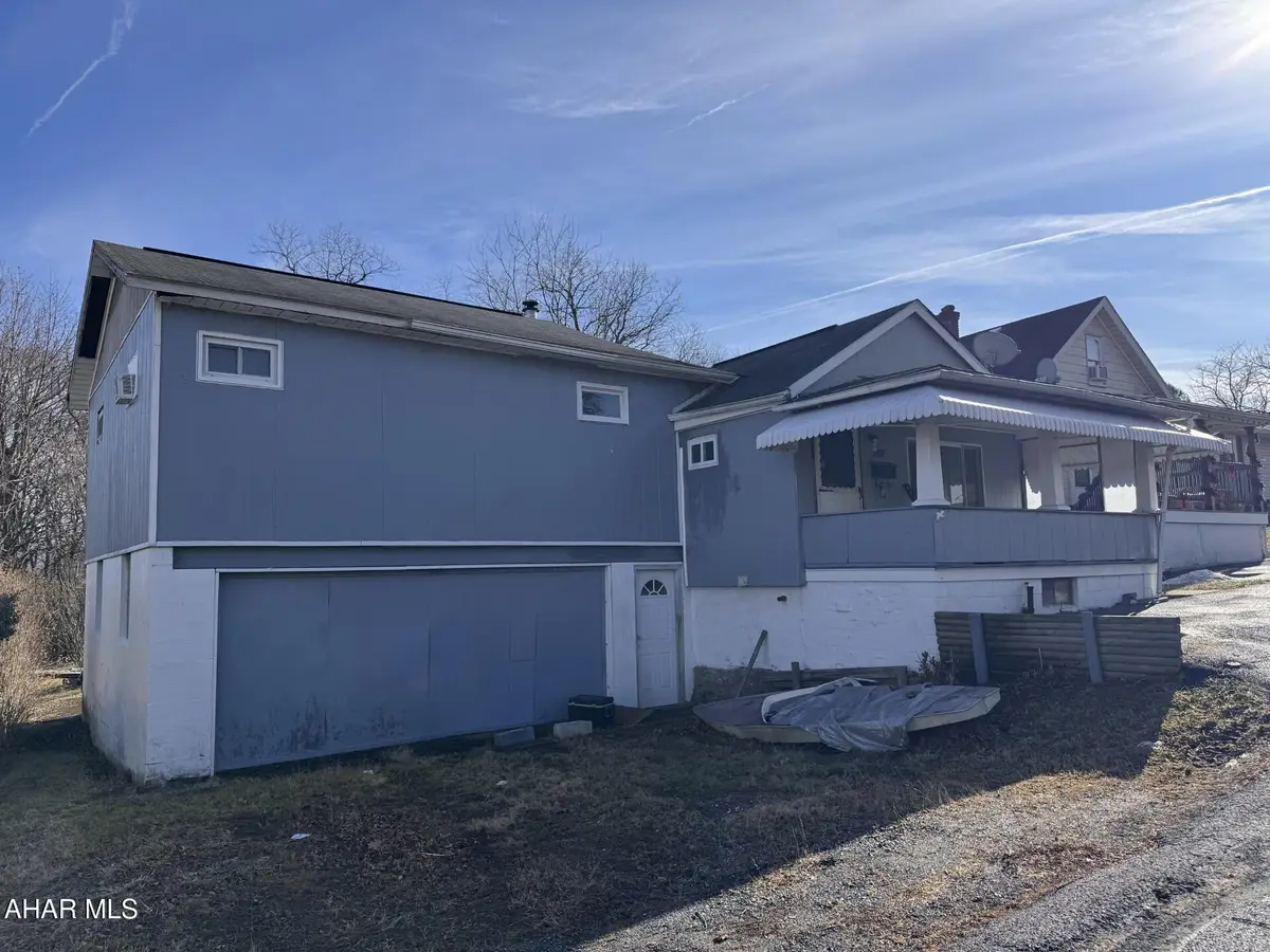 3717 Oak Avenue, Altoona, PA 16601 - Image #1