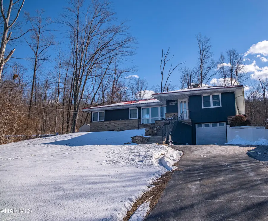 1065 Amelia Avenue, Altoona, PA 16601 - Image #2