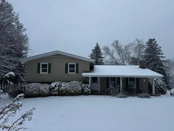 16 Elm Street, Hollidaysburg, PA 16648