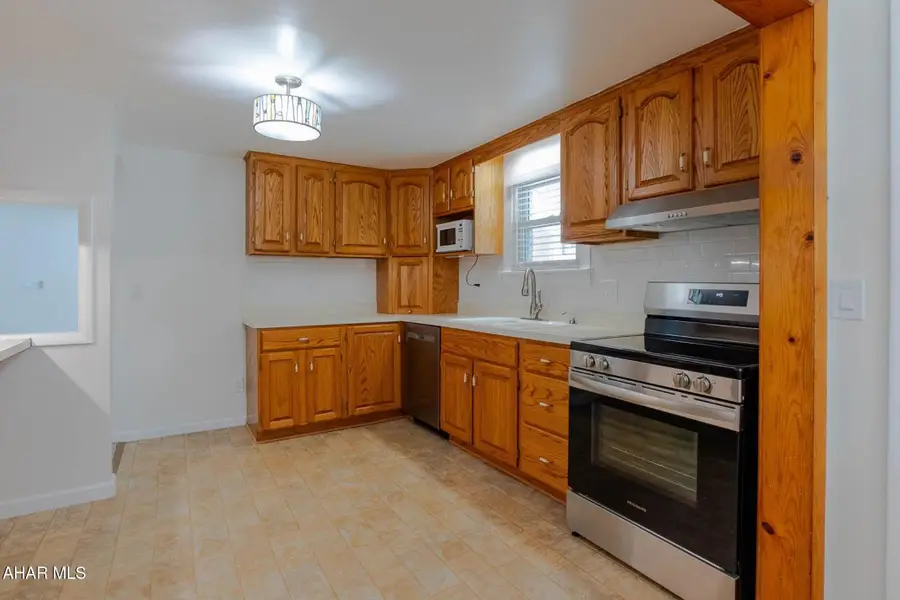 515 N 11th Street, Philipsburg, PA 16866 - Image #2