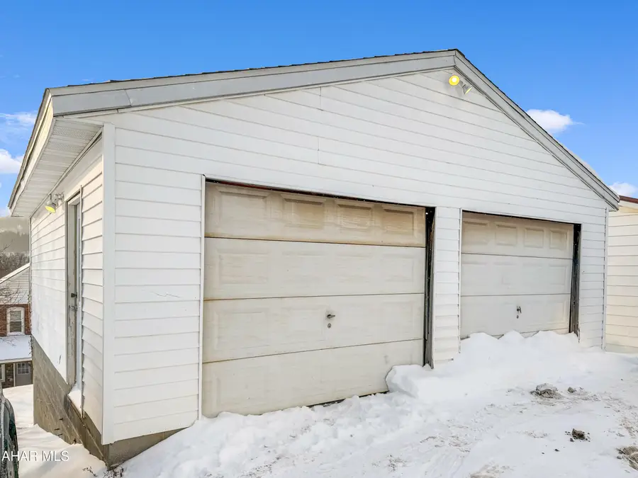 2813 Bigler Avenue, Northern Cambria, PA 15714 - #3