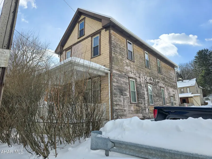 1052 Bedford Street, Johnstown, PA 15902 - #3