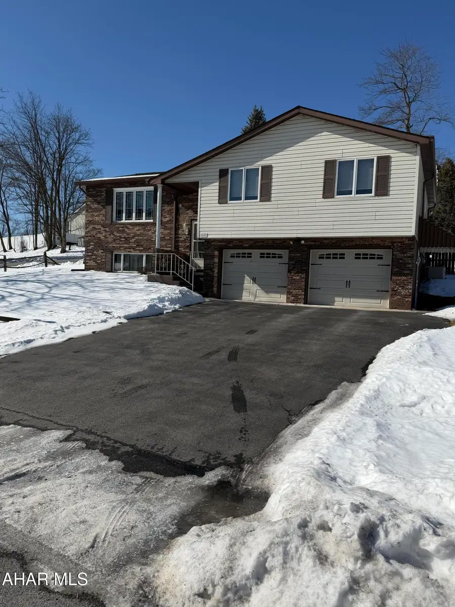 1652 Saint Francis Lane, Altoona, PA 16602 - #2