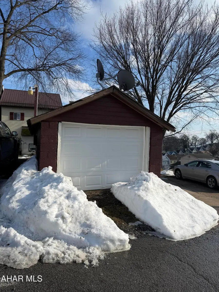 322 Beech Avenue, Altoona, PA 16601 - #2