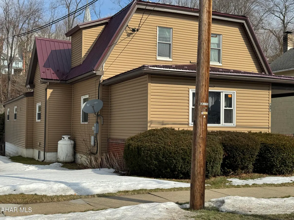 610 Magee Avenue, Patton, PA 16668 - #1