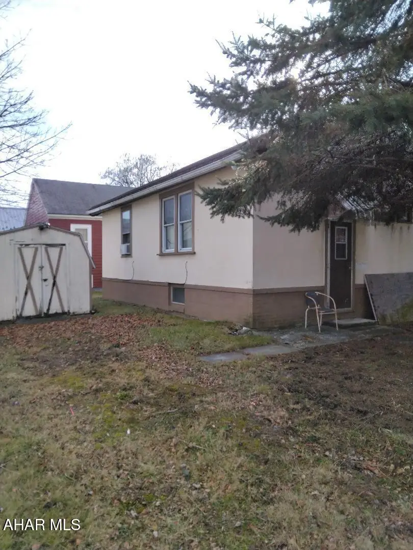 201 E Southey Street, Altoona, PA 16602 - #2