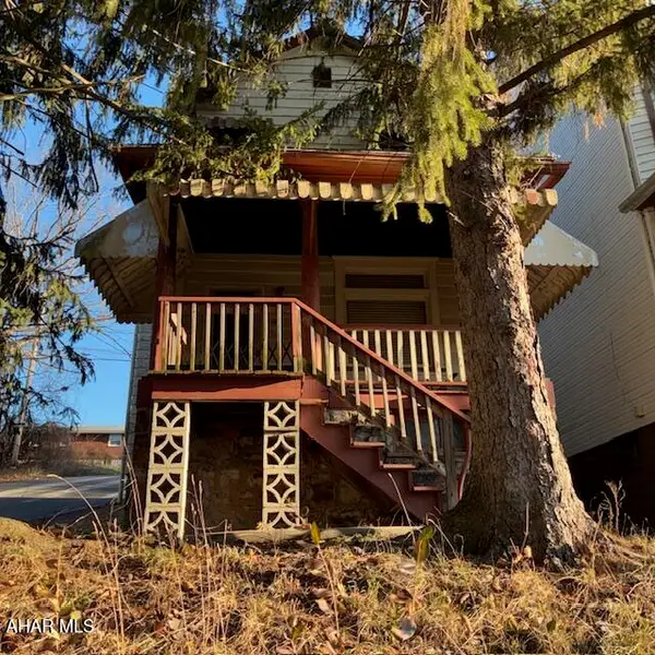 1901 3rd Avenue, Altoona, PA 16602