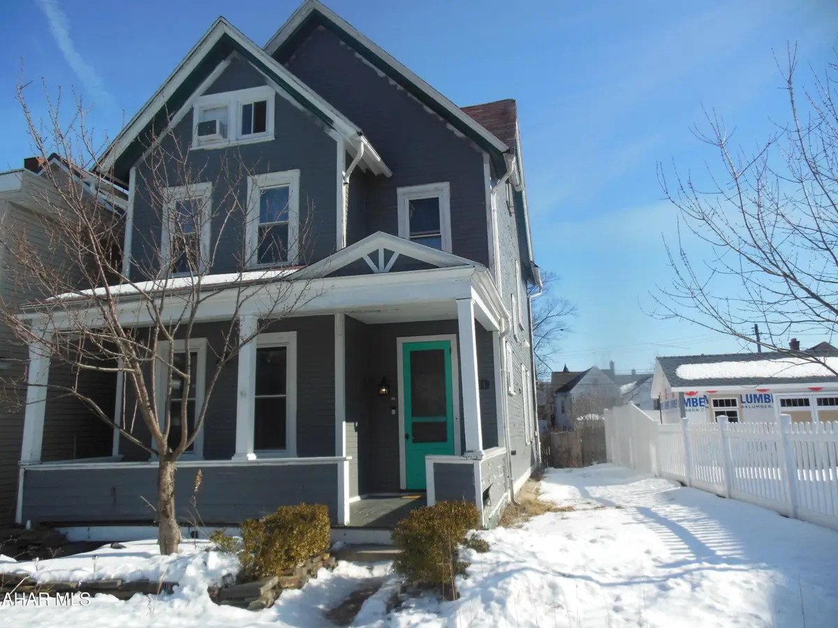 1121 16th Avenue, Altoona, PA 16601 - #1