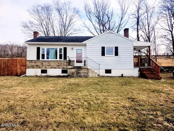 10314 Hyndman Road, Manns Choice, PA 15550