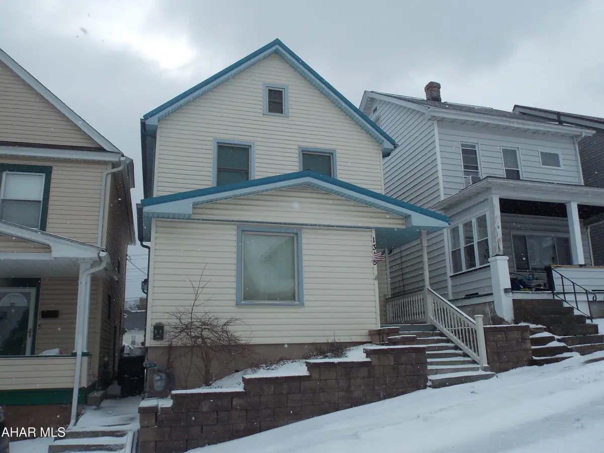 1315 21st Avenue, Altoona, PA 16601 - #1