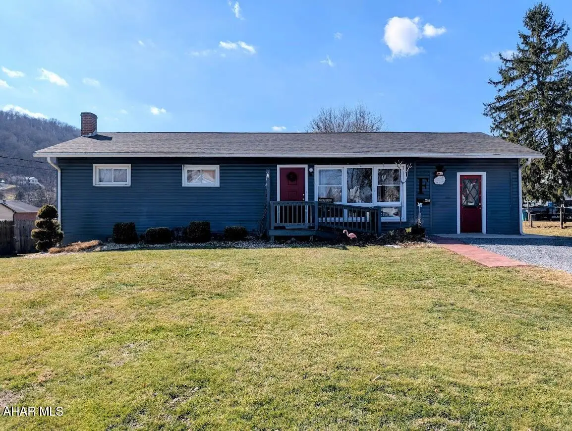 617 W Penn Street, Bedford, PA 15522 - #1