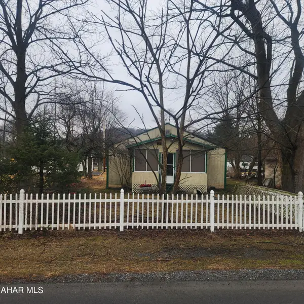 874 Burns Avenue, Altoona, PA 16601