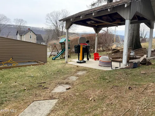 901 Belmont Avenue, Tyrone, PA 16686