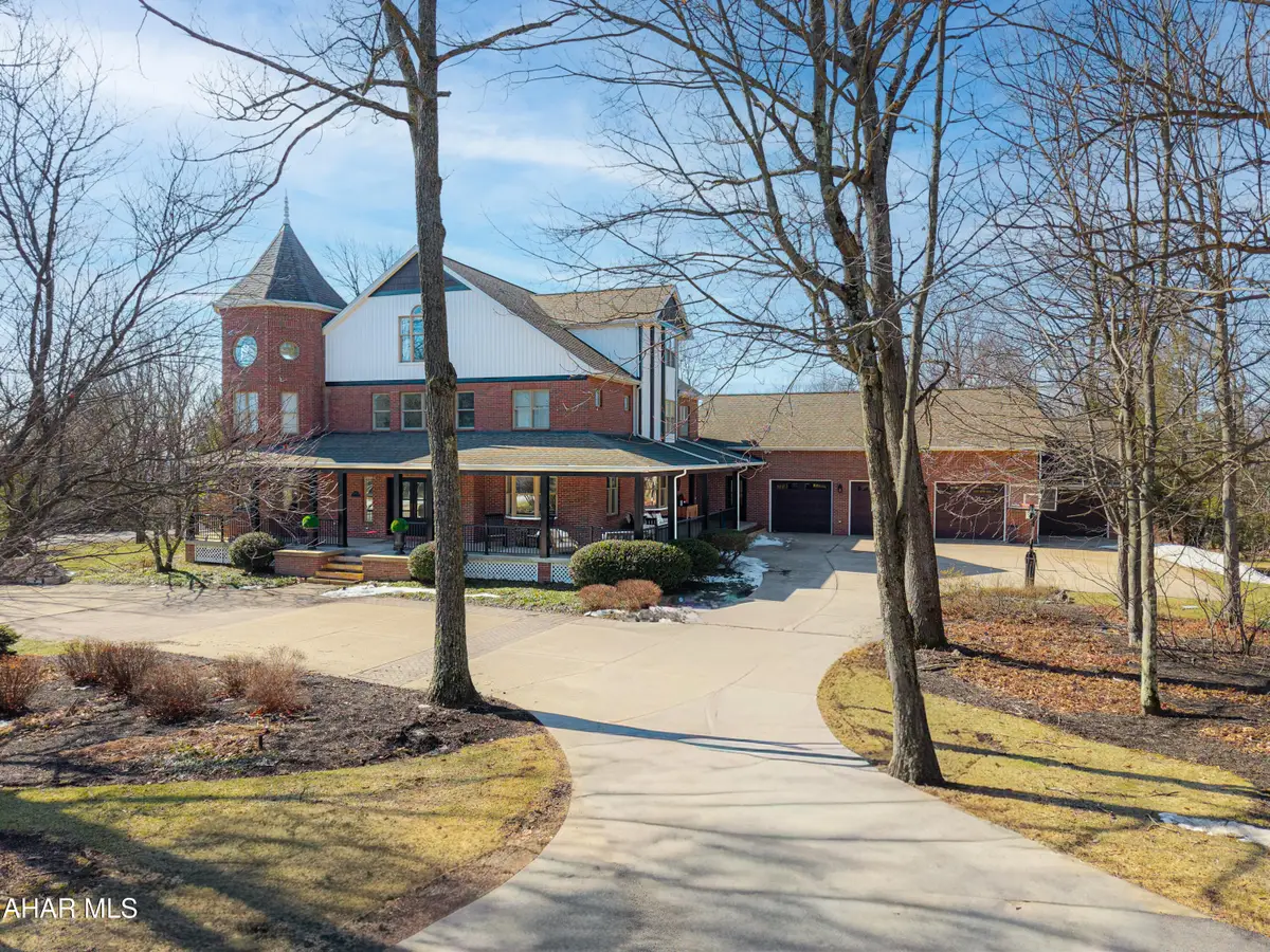 207 Stonehedge Road, Hollidaysburg, PA 16648 - #1