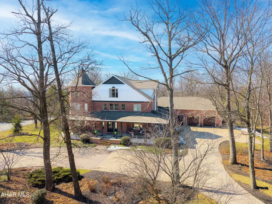 207 Stonehedge Road, Hollidaysburg, PA 16648 - #2